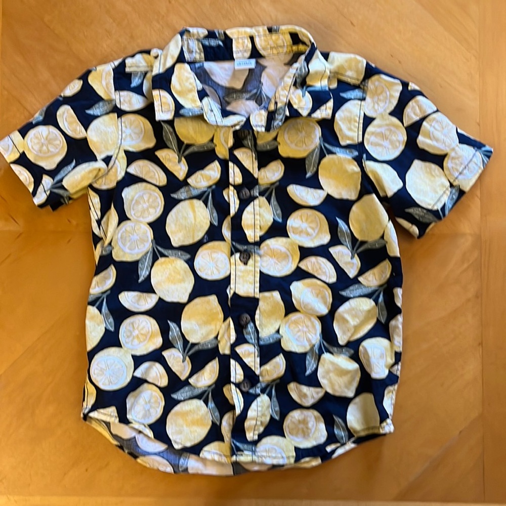Lemon themed short sleeve button down top